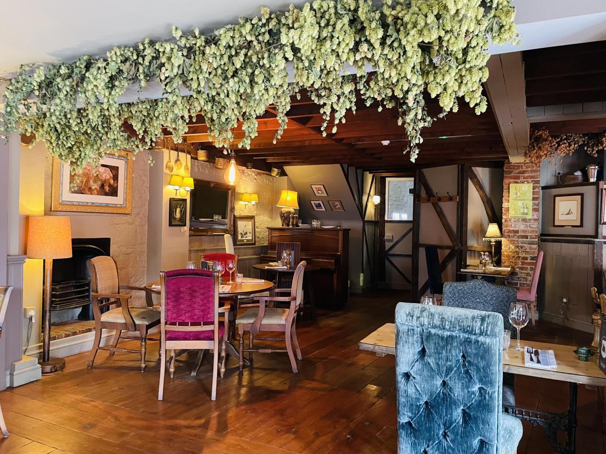 The Greyhound Inn Sydling St Nicholas Exteriér fotografie